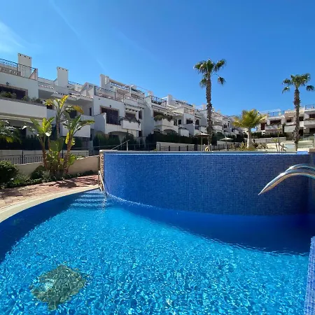 Impresionante Piso En Planta Baja Cerca Al Mar! * Torrevieja