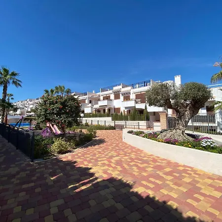 Impresionante Piso En Planta Baja Cerca Al Mar! * Torrevieja